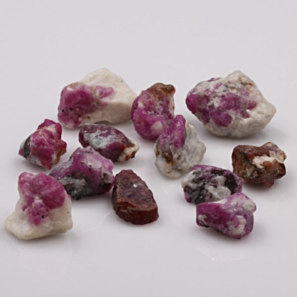 304.73 ct. Ruby Rough